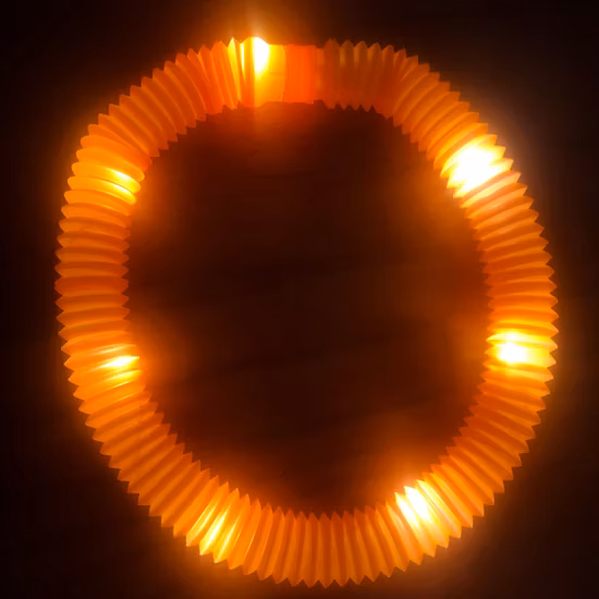 Giocattoli per bambini LED illuminano il tubo pop Fidget Set di giocattoli sensoriali Tubi pop magici con luce